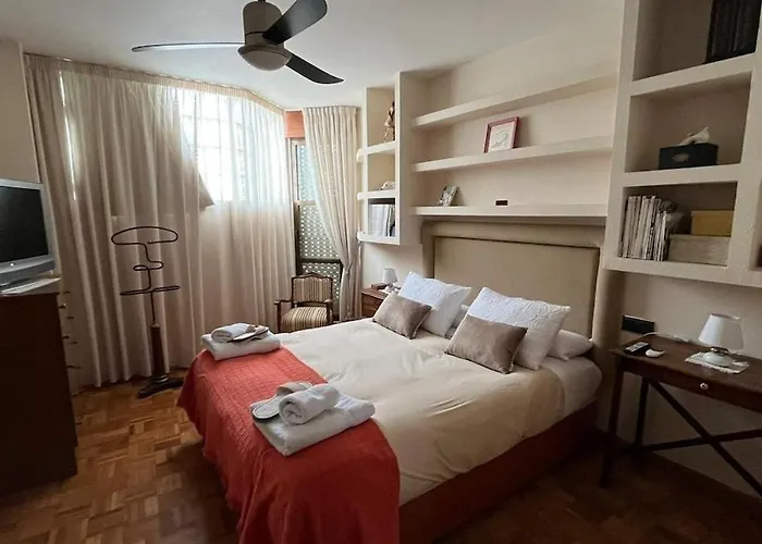 Appartement Overlooking Castle *