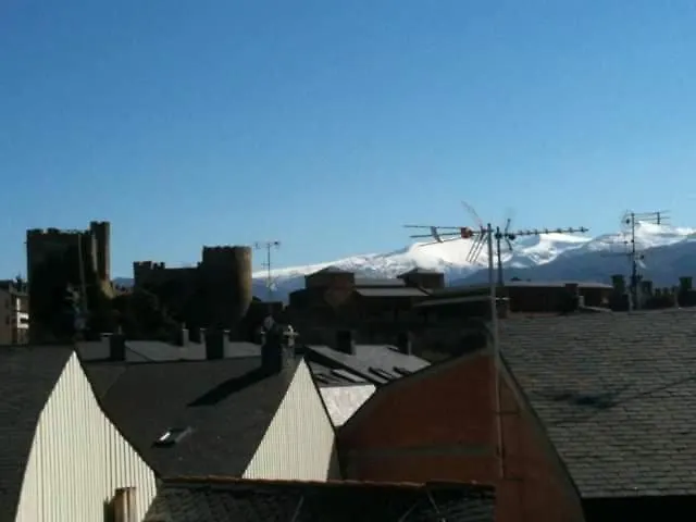 Overlooking Castle Appartement